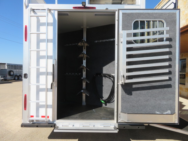 2024-Twister-5-Horse-Side-Load-Gooseneck-Trailer-with-13'6