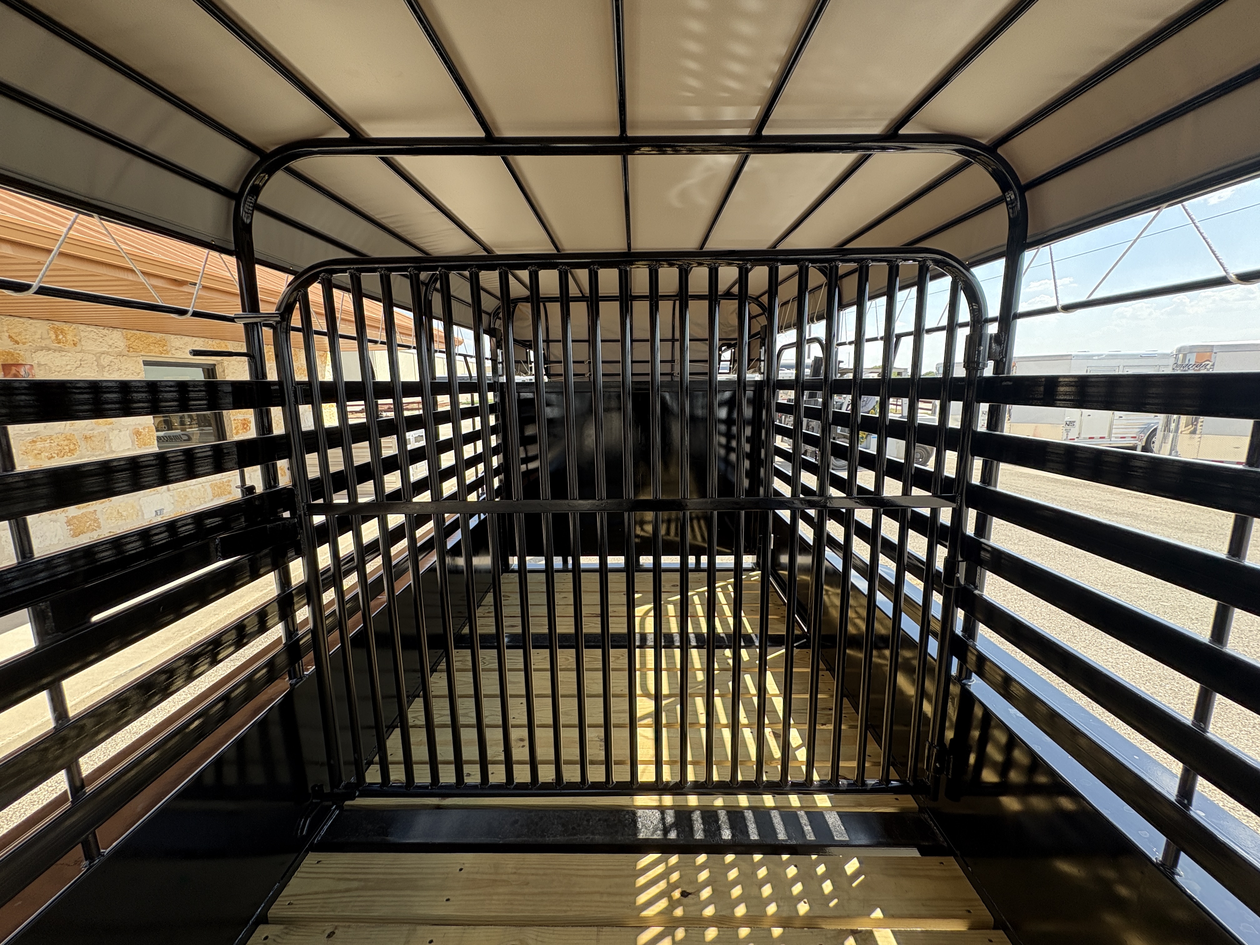 Trailer Photo 6